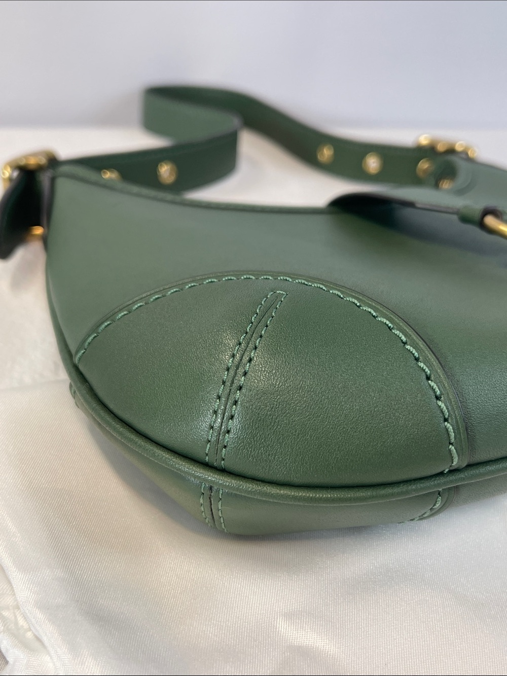 Coach CW642 Hamptons Hobo 2005 Limited Re-Edition Green Leather - Picture 11 of 16